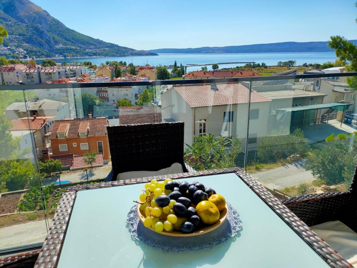 Apartments Elin Omiš Exterior foto